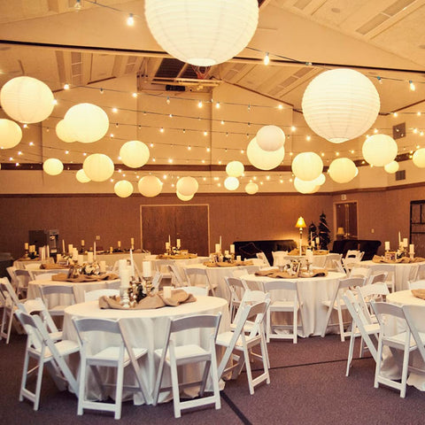 YUNXUAN ceiling-hanging lanterns create ambient overhead lighting.