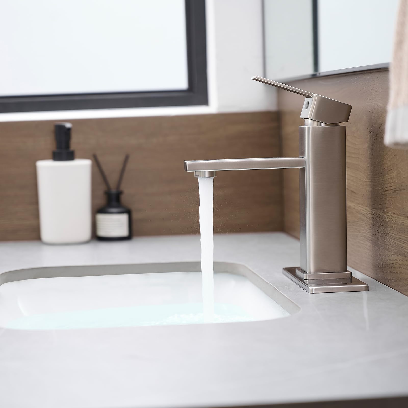 YXOCVIR brushed-nickel finish is easy to clean and resists rust.