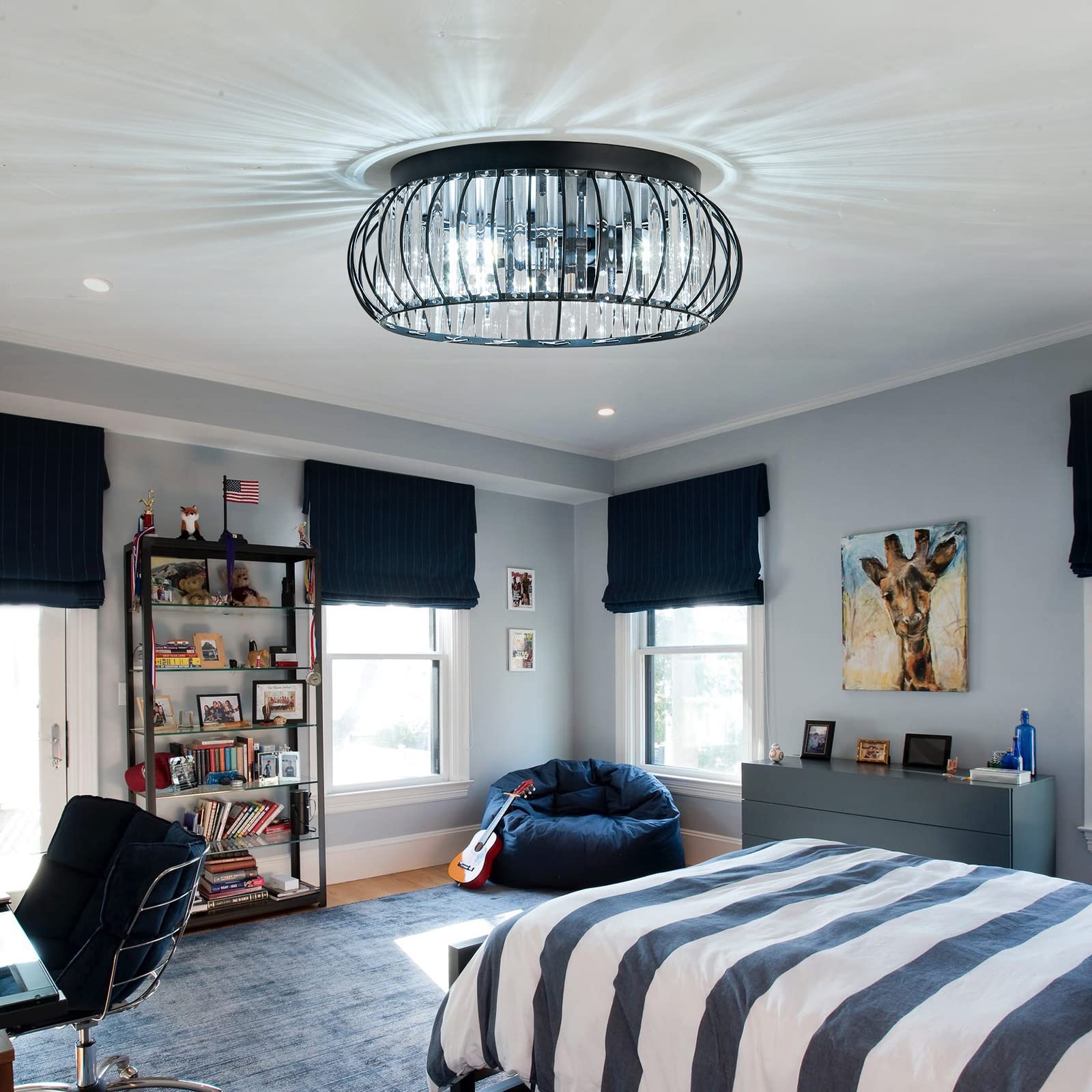 YYJLX three-light flush mount living and dining ambience for gatherings.