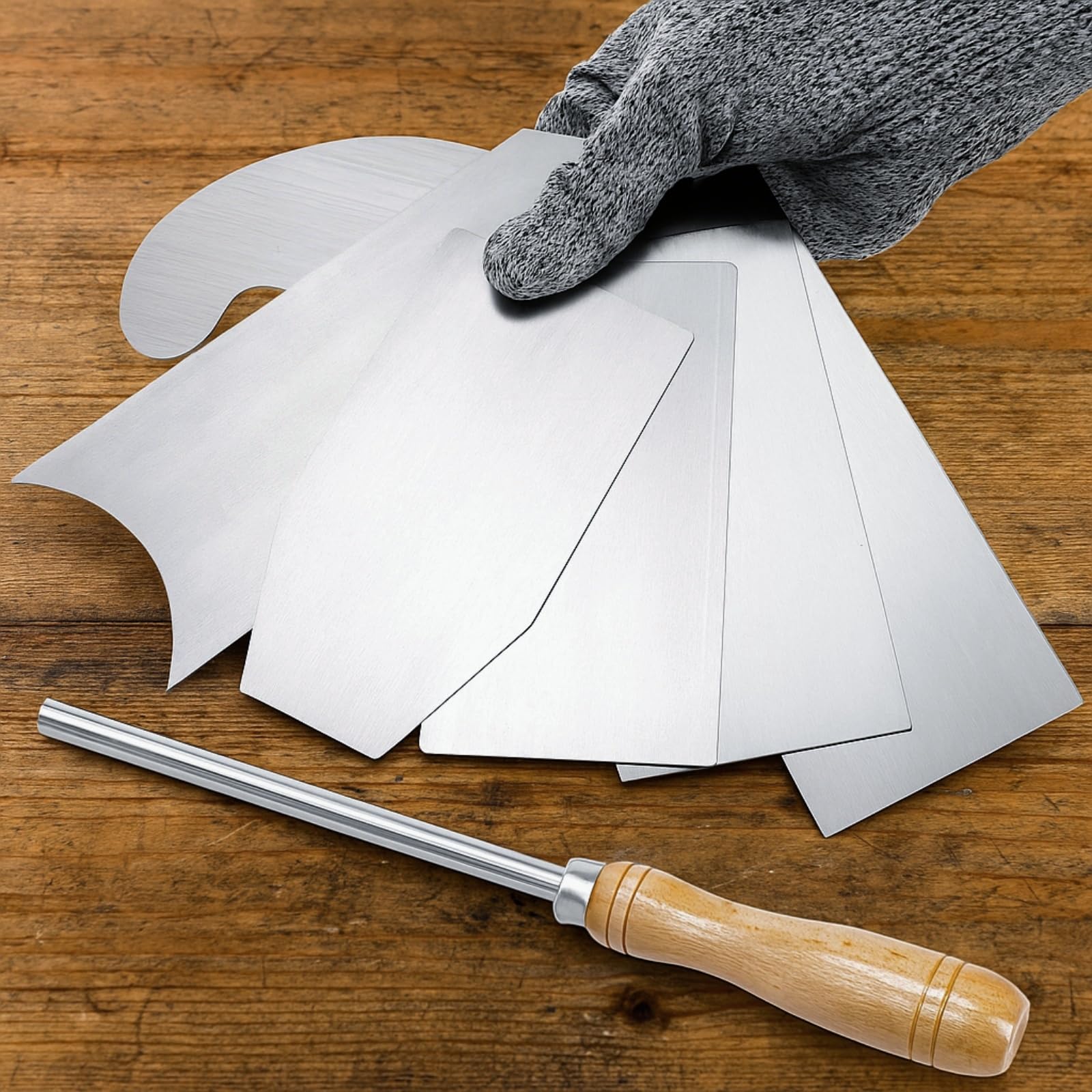 ZAVOOS cabinet scraper gooseneck blade eases tight reveals and curved profiles.