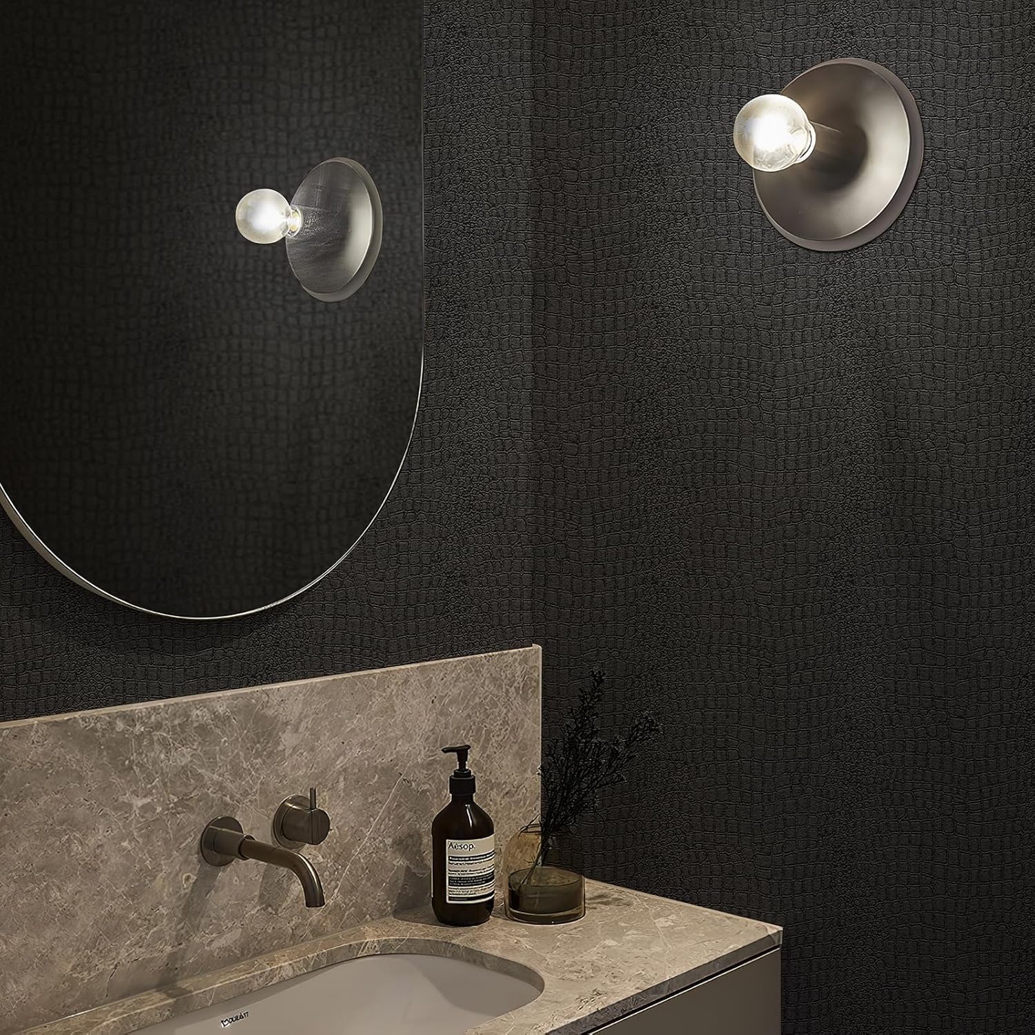 Roll offers 118.22 square feet coverage per roll.