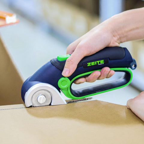 Zeite lightweight design is comfortable to hold.