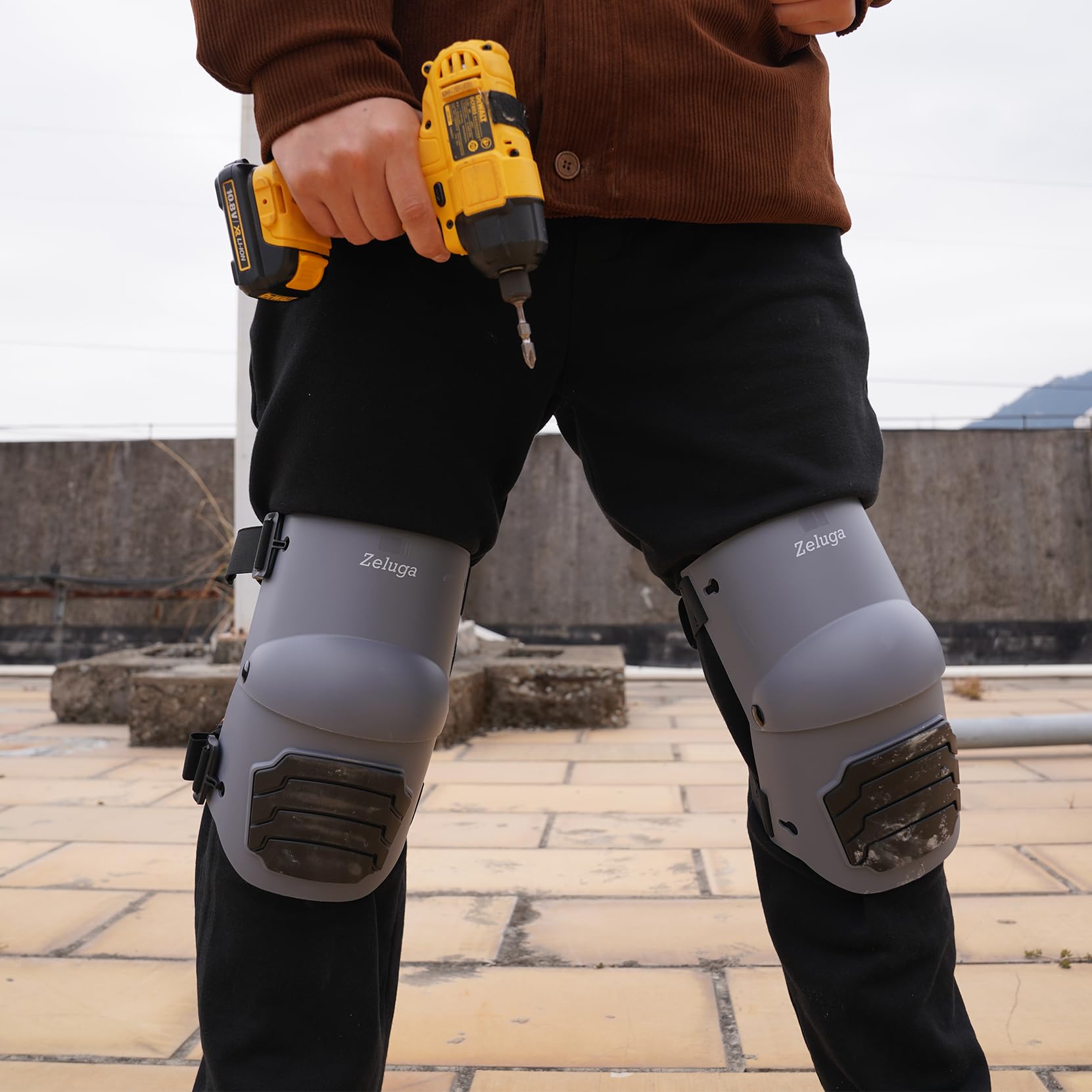 Ergonomic design conforms to the knee, reducing fatigue over extended use.