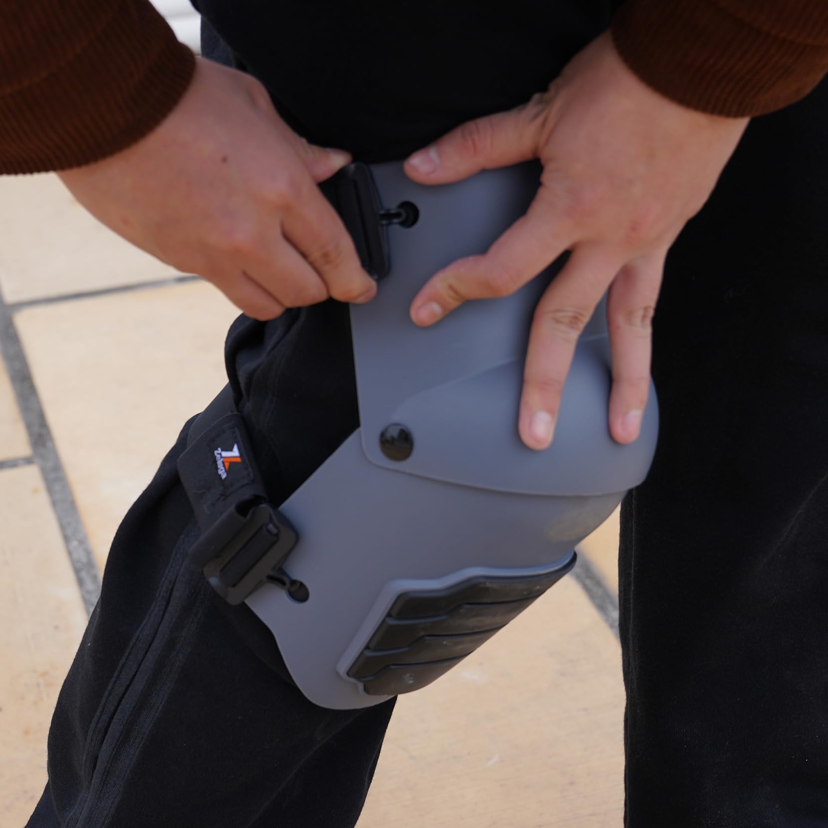 Non-slip buckles help prevent slipping on stairs, ladders, and uneven ground.