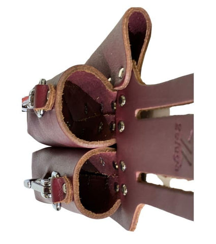 Ambidextrous wear Zeluga saddle leather tool holder for either side use.