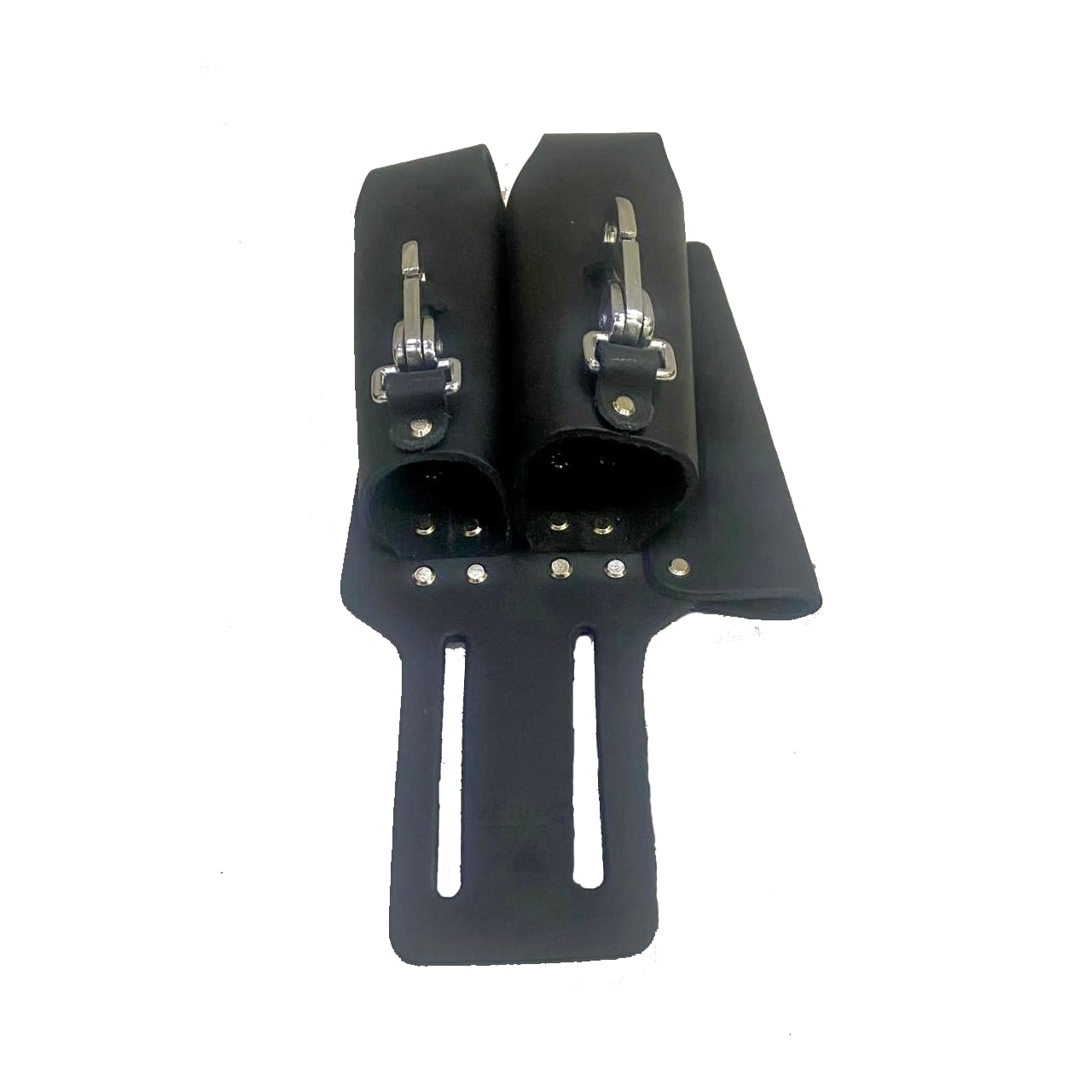 Zeluga back view showcases durable stitching and belt loop stability.