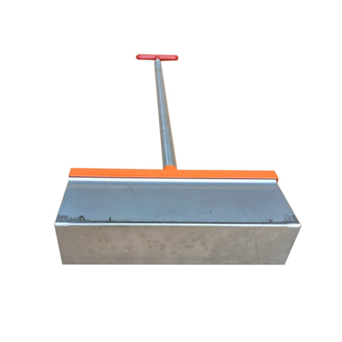 Zeluga stainless-steel magnetic box ensures durable, reliable pickup from all sides