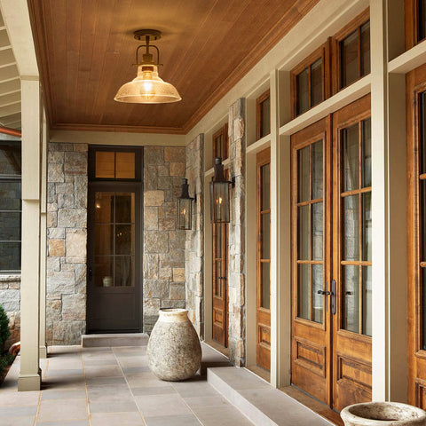 11 by 11 by 11.22 inches silhouette fits entryways and hallways