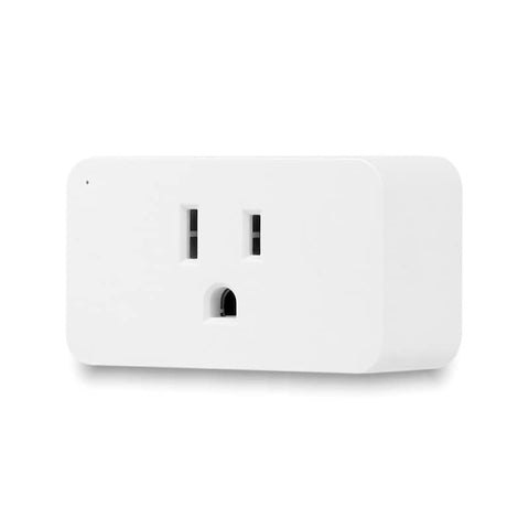 Zooz 800LR smart plug showing Z-Wave long-range reliability for home automation
